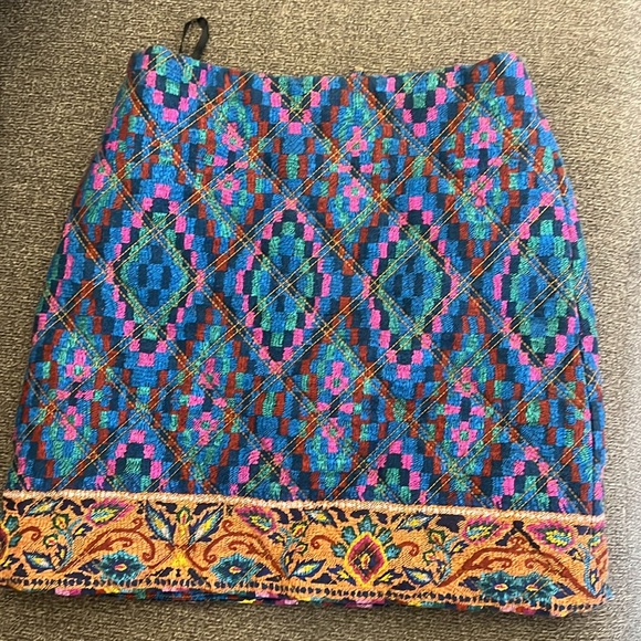 FARM RIO Tapestry Scarf
Blue Mini Skirt Size 0 - Picture 2 of 16